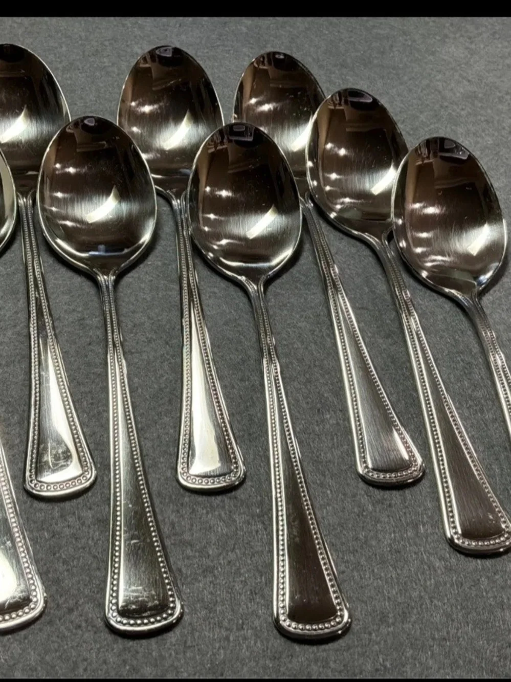 Oneida Silver Beaded Edge Teaspoons Set
